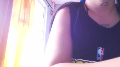 doll_and_thebrown online show from 11/25/25, 01:55