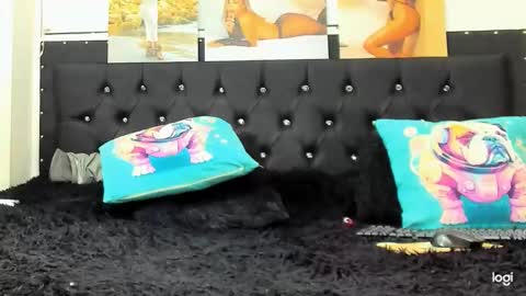 C E L E S T E  online show from 01/04/25, 10:45