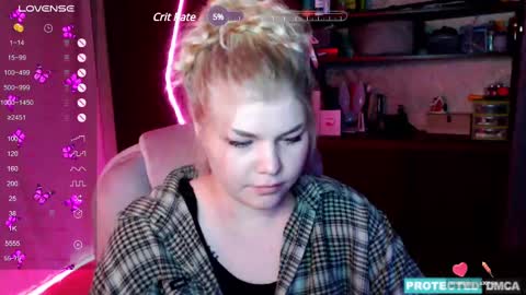 Chloe online show from 12/04/24, 12:08