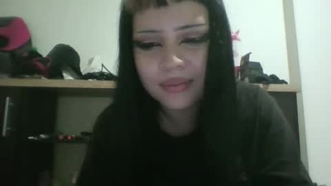 doll_dollys_ online show from 03/28/26, 12:32