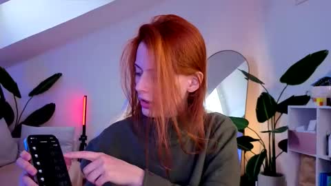 Your doll Lesli online show from 11/23/25, 09:31