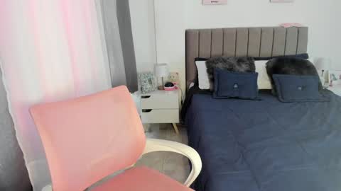 doll_oriana online show from 12/09/24, 06:25