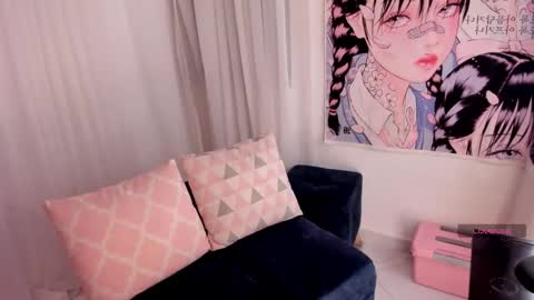 Roxana  independent model can you help me reach 100 hands up uwu online show from 03/17/26, 11:52