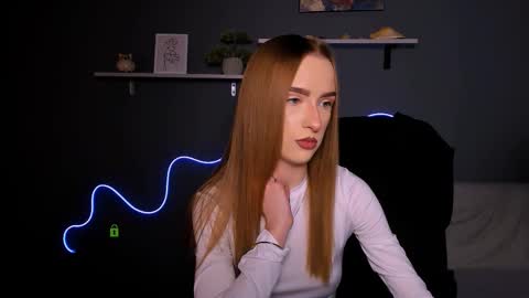 doll_vey online show from 09/18/25, 07:38