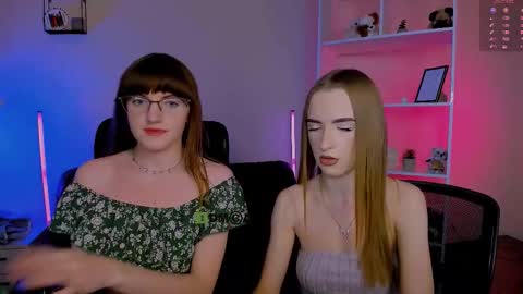 doll_vey online show from 11/27/25, 08:22