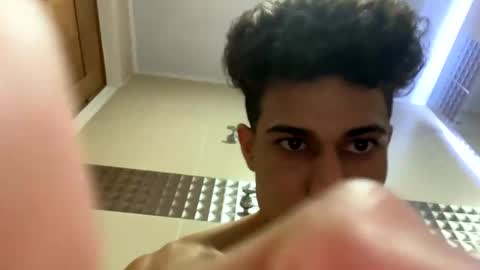 Snapshot of dollarhot30 chatting on 12/15/24, 07:35 DollarHot30 online show from 12/15/24, 07:35