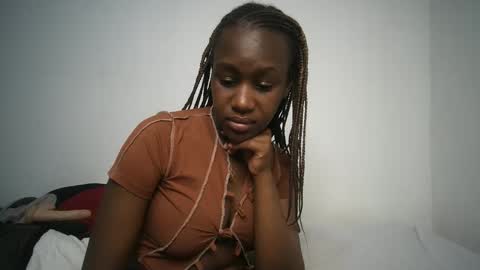 Snapshot of dollberry chatting on 01/07/25, 01:35 dollberry online show from 01/07/25, 01:35