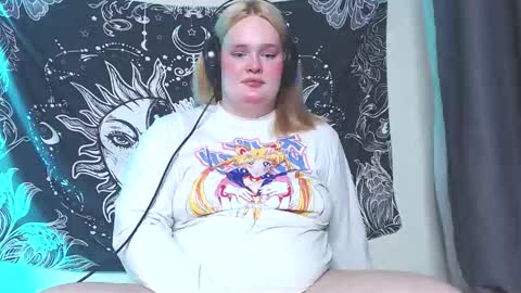 Miss Rose online show from 10/08/25, 09:45