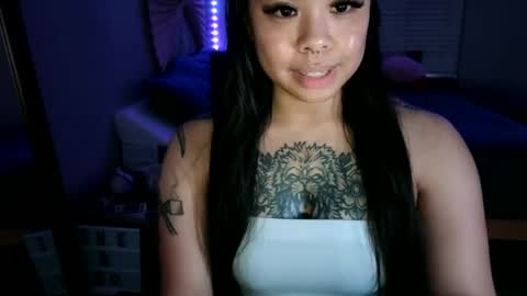 Snapshot of dolllface chatting on 12/19/24, 07:07 DOLLLFACE online show from 12/19/24, 07:07