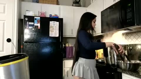 Snapshot of dolllface chatting on 12/24/24, 11:17 DOLLLFACE online show from 12/24/24, 11:17