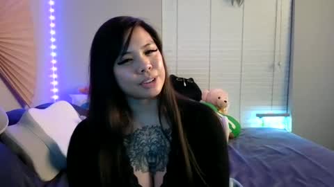 Snapshot of dolllface chatting on 02/01/25, 10:15 DOLLLFACE online show from 02/01/25, 10:15