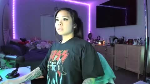 Snapshot of dolllface chatting on 03/07/25, 04:24 DOLLLFACE online show from 03/07/25, 04:24