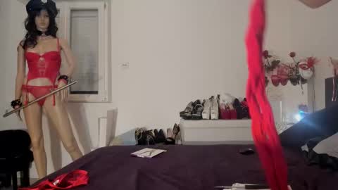 dolly2425 online show from 04/12/26, 08:58