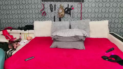 Dolly online show from 05/21/26, 05:14