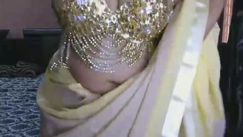 Snapshot of dolly_2 chatting on 10/09/25, 03:59 dolly_2 online show from 10/09/25, 03:59