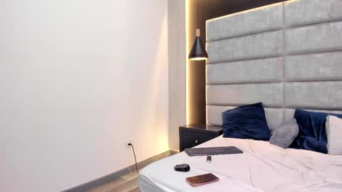 dolly_brownc online show from 02/23/25, 04:46