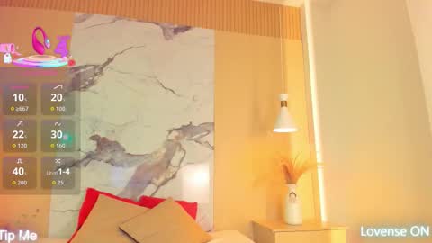 dolly_brownc online show from 10/21/25, 04:13