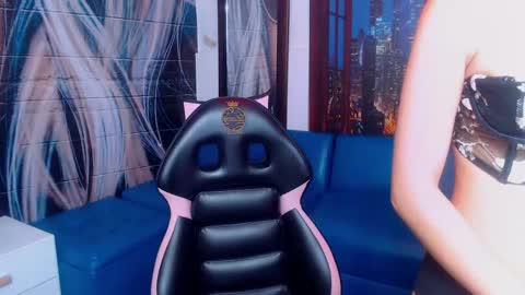 Dolly pocket online show from 04/21/26, 09:06