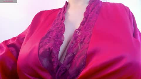 Snapshot of dolly_zoe chatting on 04/27/26, 10:02 Call me Zoe online show from 04/27/26, 10:02