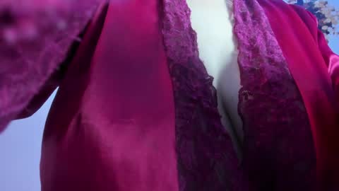 Snapshot of dolly_zoe chatting on 05/27/26, 10:34 Call me Zoe online show from 05/27/26, 10:34