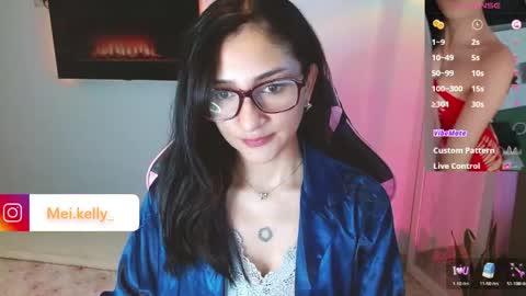 dollykelly_ online show from 03/15/26, 10:27