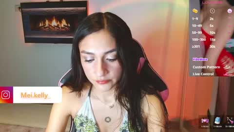 dollykelly_ online show from 03/25/26, 01:44