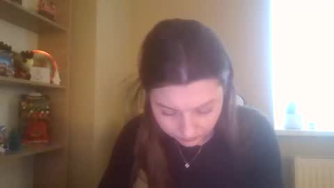 DollyRoma online show from 12/18/25, 09:59