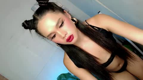 Snapshot of dollyshasha44 chatting on 07/19/26, 03:05 CALL ME SHASHA online show from 07/19/26, 03:05