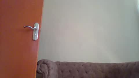 Snapshot of dollyvee chatting on 06/07/26, 11:47 dollyvee online show from 06/07/26, 11:47