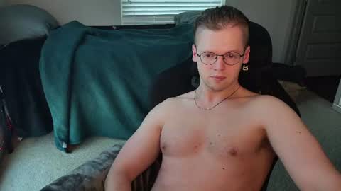 Snapshot of doloresman chatting on 07/20/26, 12:36 doloresman online show from 07/20/26, 12:36
