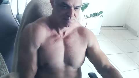 Snapshot of dom_sexx chatting on 01/09/26, 04:10 dom_sexx online show from 01/09/26, 04:10
