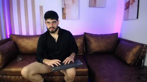 Snapshot of domboy_ chatting on 06/09/26, 08:31 domboy online show from 06/09/26, 08:31