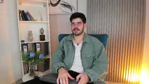 Snapshot of domboy_ chatting on 06/20/26, 08:00 domboy online show from 06/20/26, 08:00