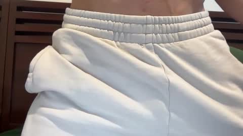 Dom online show from 12/19/25, 10:50