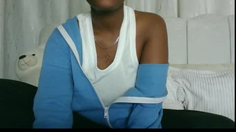 Snapshot of domecesy chatting on 09/14/25, 10:09 Amarie noels online show from 09/14/25, 10:09