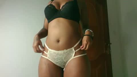 Amarie noels online show from 11/11/25, 08:31