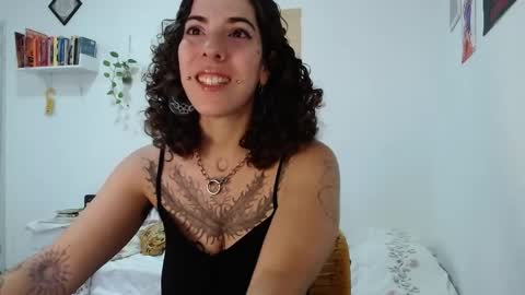 Snapshot of domenica_dos_ouros chatting on 04/12/26, 08:36 sweet domme online show from 04/12/26, 08:36