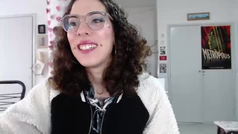 Snapshot of domenica_dos_ouros chatting on 06/13/26, 07:01 sweet domme online show from 06/13/26, 07:01