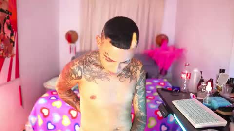 jjhoy online show from 10/22/25, 06:57