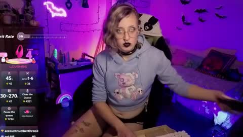 Bigbearnbunnyboy online show from 12/05/25, 12:30