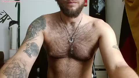 Logan - INDEPENDET MODEL online show from 05/16/26, 11:36