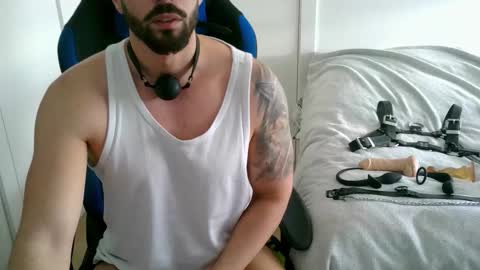 DominatedTitan online show from 12/21/25, 10:33