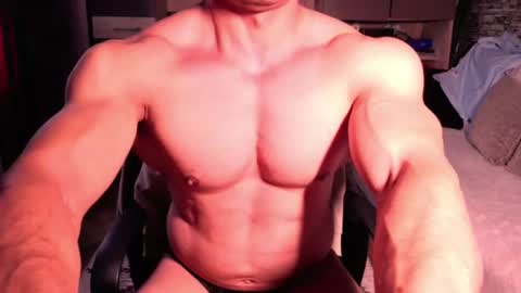 Snapshot of dominatemuscle chatting on 06/14/26, 03:14 Kevin online show from 06/14/26, 03:14
