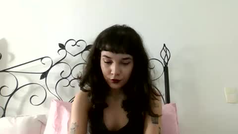dominatrixkimmy online show from 10/03/25, 12:07