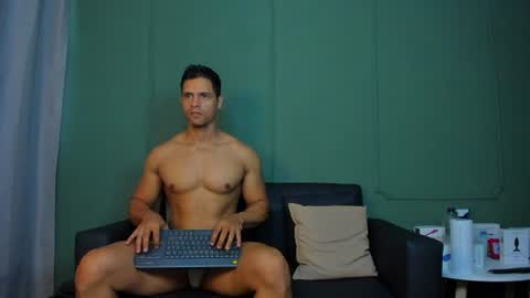 Dominc berry online show from 06/20/26, 12:30