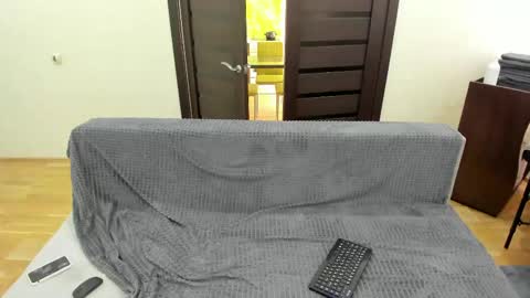 Dominic online show from 04/12/26, 10:09