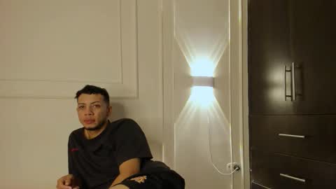 Dominic online show from 03/05/26, 01:56