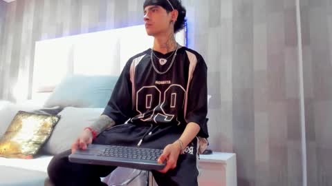 Dominic foox online show from 02/10/26, 12:42