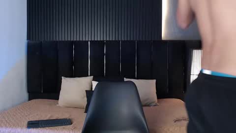 Dominic online show from 10/02/25, 10:17