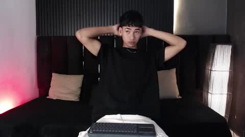 Dominic online show from 11/25/25, 11:05